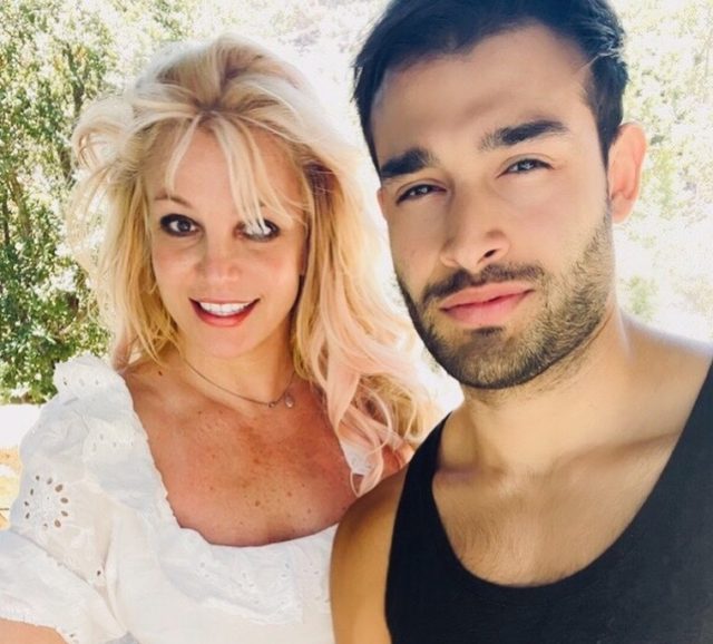 «Очень рад»: бывший муж Бритни Спирс отреагировал на помолвку певицы