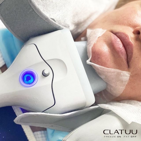 Один случай на миллион: врач о роковой процедуре Линды Евангелисты