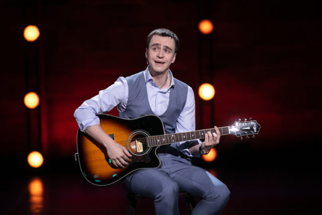 После слов об изменах и лишнем весе: комик Иван Абрамов высмеял скандал со своим участием