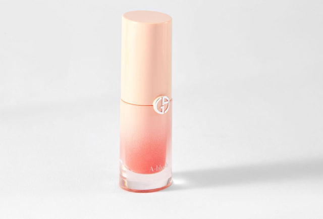 Сплошная экономия: косметика, которая заменит сразу три средства