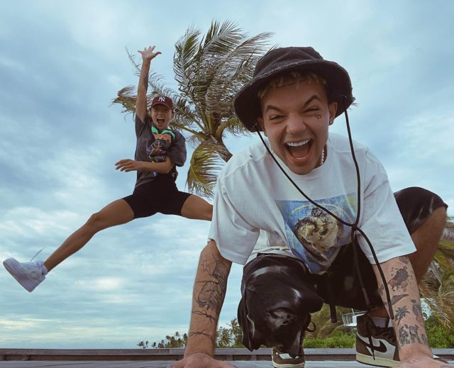 636 тысяч за ночь: узнали, сколько стоит отдых Анастасии Ивлеевой и Элджея