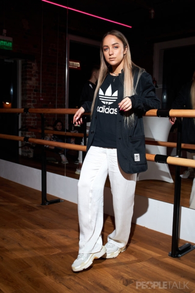 А как же Лобода? Тилля Линдеманна засняли в гримерке с Мари Краймбрери