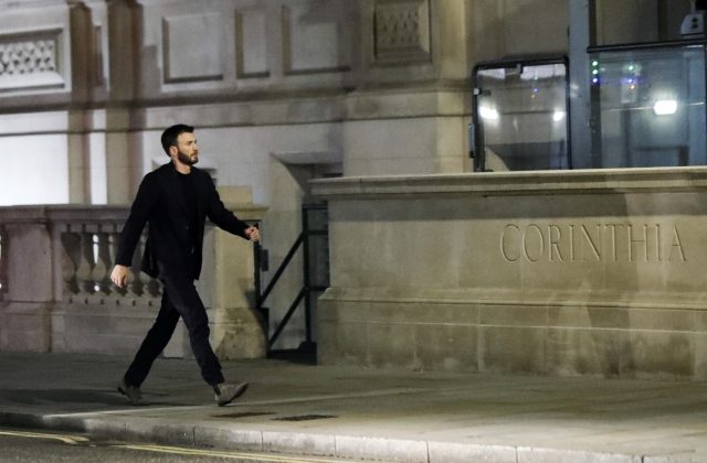 Бибер в прошлом: Селену Гомес и Криса Эванса заподозрили в романе