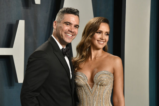 Еще до Ратаковски: звезды, которые красиво объявляли о беременности