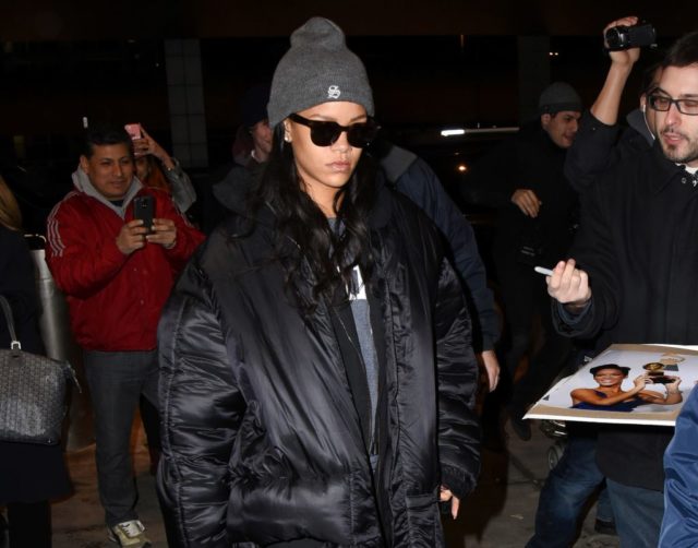 Готовимся к зиме: где купить огромный оверсайз пуховик 