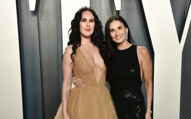 Я не говорила «да»: дочь Деми Мур и Брюса Уиллиса о первом опыте со взрослым мужчиной