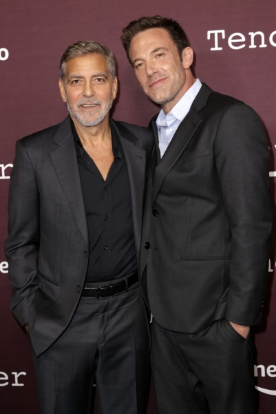 Никаких красных дорожек: Джей Ло и Бен Аффлек снова скрываются от папарацци