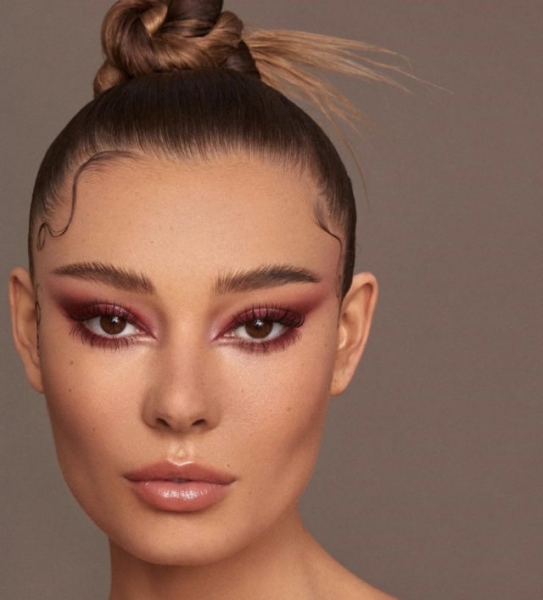 Под тон и тип кожи: Елена Крыгина о том, как найти свой идеальный тональный крем