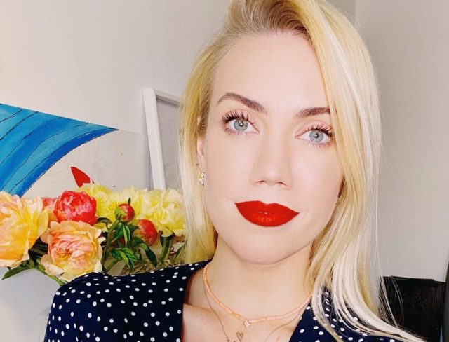 Под тон и тип кожи: Елена Крыгина о том, как найти свой идеальный тональный крем