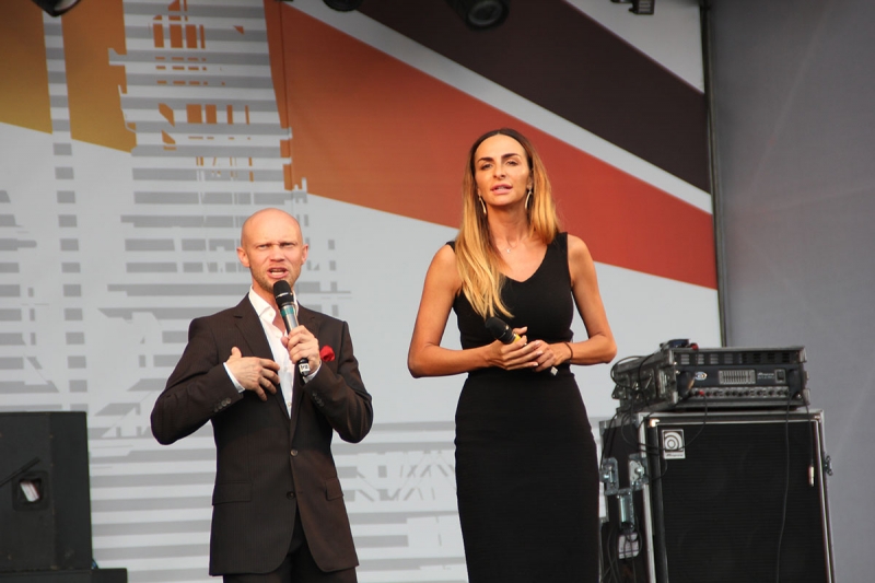 «Восемь лет рассказывает истории, еще и придуманные»: Дмитрий Хрусталев высказался об отношениях с Екатериной Варнавой 