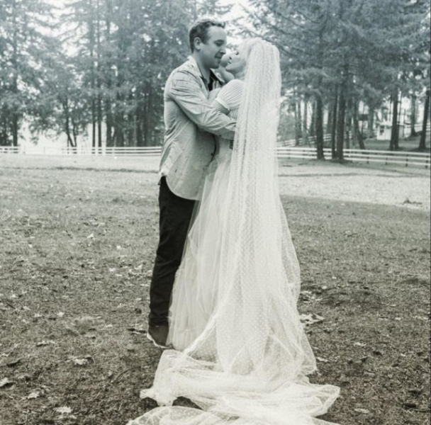 Без макияжа не узнать: как сейчас выглядит 54-летняя Памела Андерсон