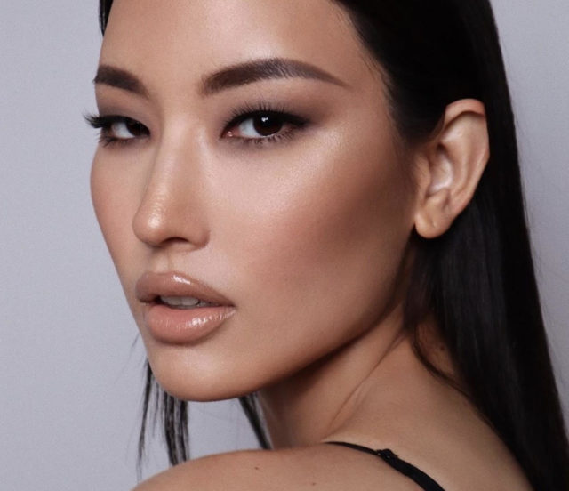 Бьюти-тренд в уходе: что такое косметика с электролитами и как она работает