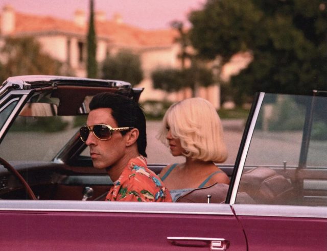 По сценарию Тарантино: как нарядились Кортни Кардашьян и Трэвис Баркер на Хэллоуин 