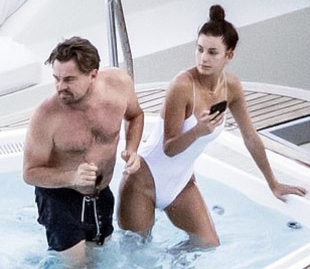 Редкий выход: Леонардо ДиКаприо и Камила Морроне замечены на романтическом ужине