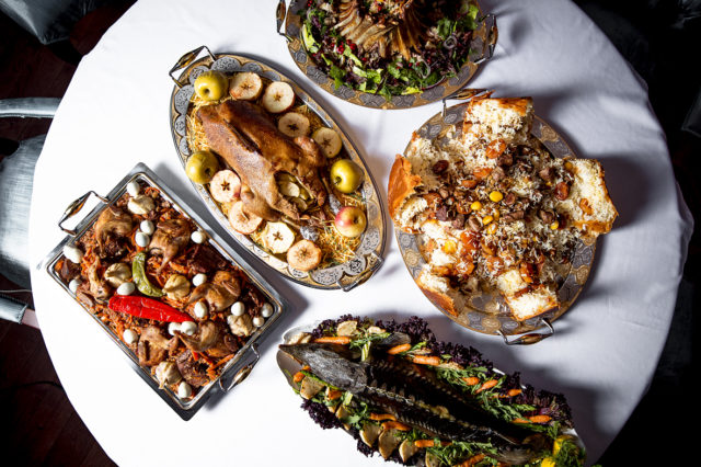 Ресторан «Ткемали»: банкетный зал, караоке и меню для праздника