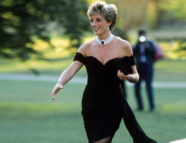 Тейлор Свифт повторила культовый образ принцессы Дианы