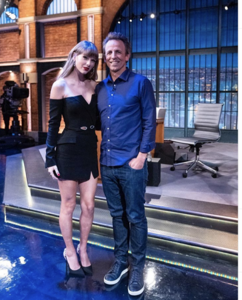 Тейлор Свифт повторила культовый образ принцессы Дианы