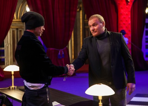 Участники «Битвы экстрансенсов» обвинили Сергея Сафронова в вымогательстве взяток за подсказки