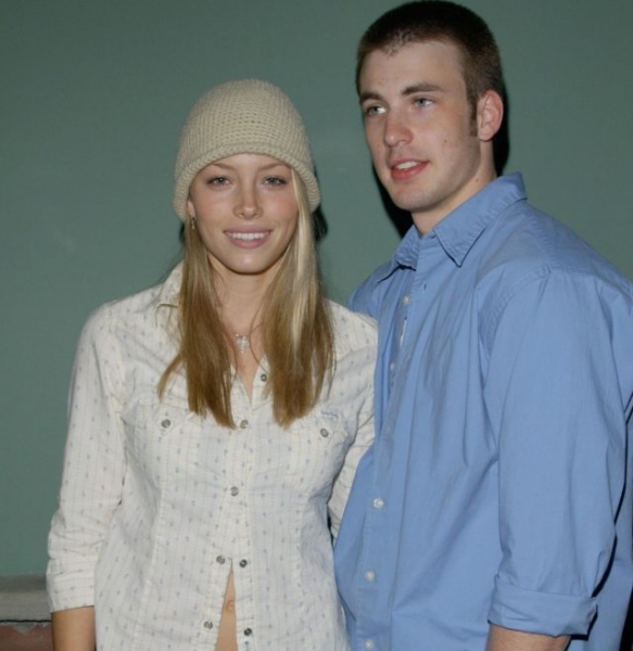 Вспомнить все. Сара Джессика Паркер и Роберт Дауни-младший, Джессика Бил и Крис Эванс: пары, о которых мы забыли