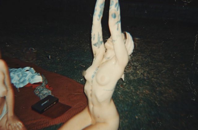 23-летняя дочь Майкла Джексона полностью обнажилась в Instagram