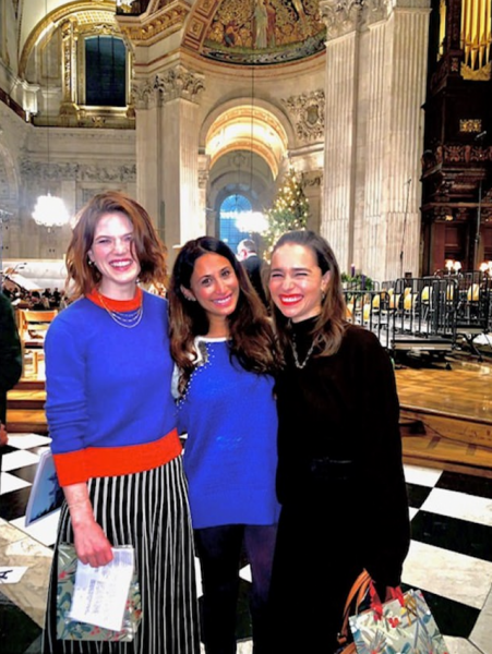 Без костюмов даже не узнать: звезды «Игры престолов» встретились спустя 2 года после финала