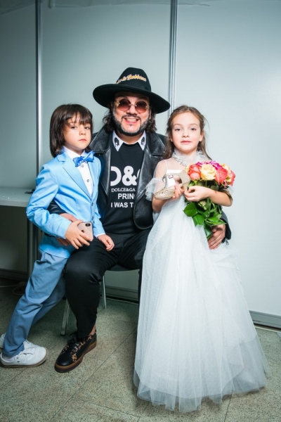 Филипп Киркоров станет крестным отцом детей Ольги Бузовой и Давы