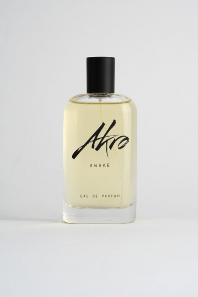 Лучший подарок на Новый год: три новых небанальных аромата, которые уже можно купить