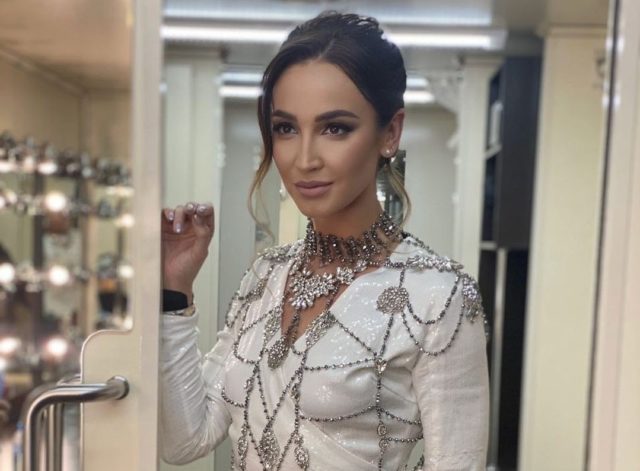 Новая война Самбурской и Бузовой. Теперь из-за ведущих «ДОМа-2»