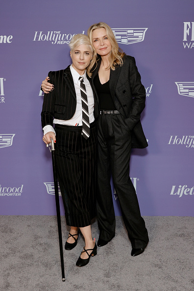 Роскошный выход: 63-летняя Мишель Пфайффер на гала-концерте 