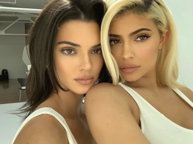 Салициловая, гиалуроновая, молочная: чем отличаются кислоты?