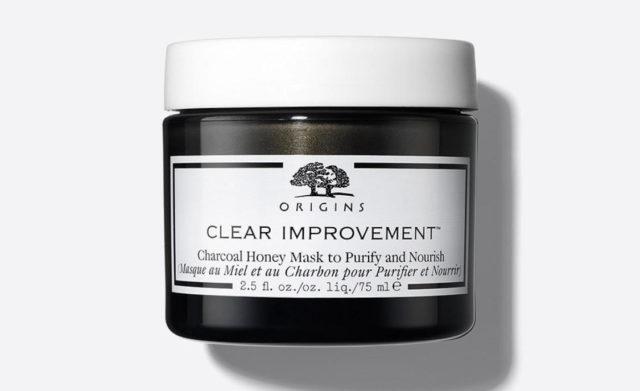 Вместо глиняных: топ очищающих масок с углем
