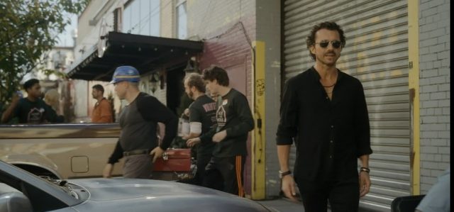 Актер «Эмили в Париже» появился в продолжении «Секса в большом городе»