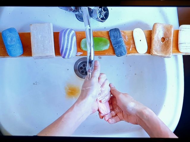 ArtTalk с Henry Mova: дружба, условности и свобода в современном искусстве