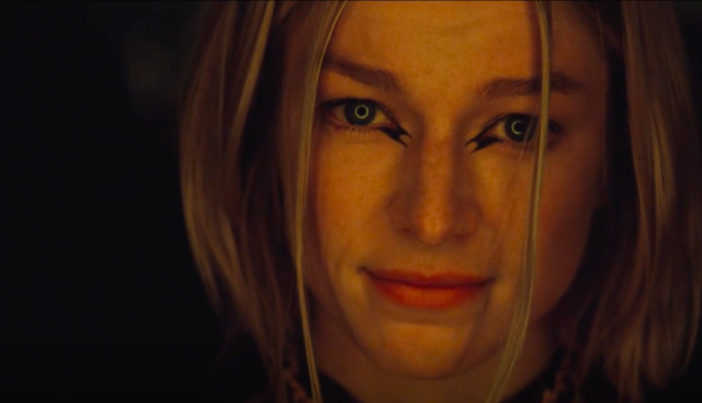 Будет свадьба? Звезда «Эйфории» появилась платье из коллекции Vera Wang