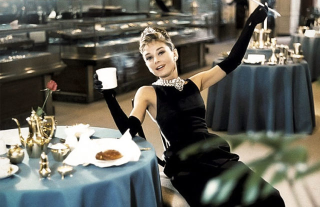 Что сын Одри Хепберн думает о Руни Маре, которая сыграет его мать в новом биографическом фильме