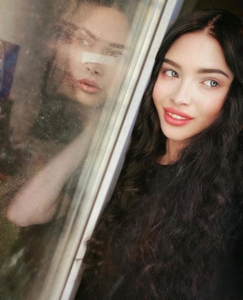 Я не &laquo;впаривала&raquo;: Алена Шишкова оправдалась за рекламу средств для волос после облысения 