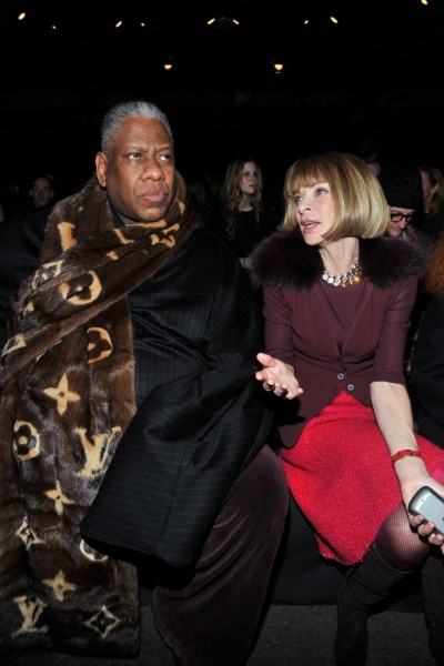 «Он был щедрым и любящим другом для меня»: Анна Винтур скорбит по Андре Леону Телли«Он был щедрым и любящим другом для меня»: Анна Винтур скорбит по Андре Леону Телли