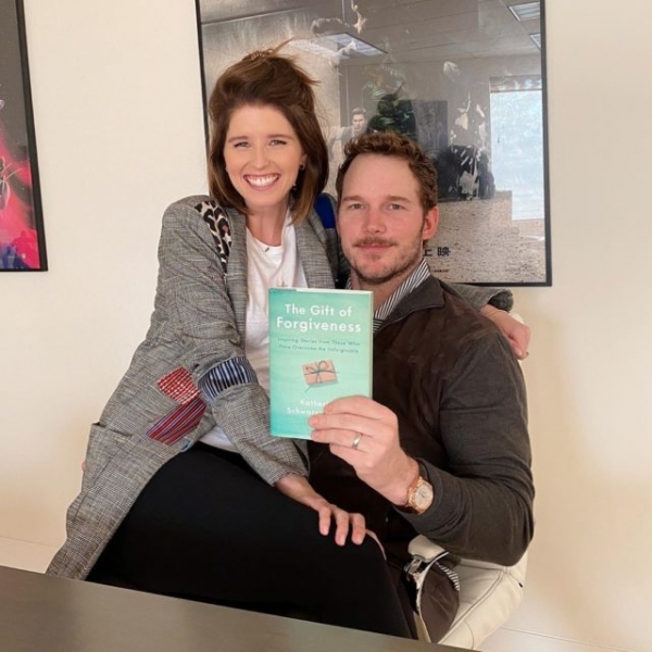 Редкий выход: беременная Кэтрин Шварценеггер на прогулке