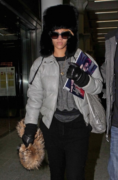 Шапка–ушанка – главный мастхэв 2021 года: как и с чем ее носить