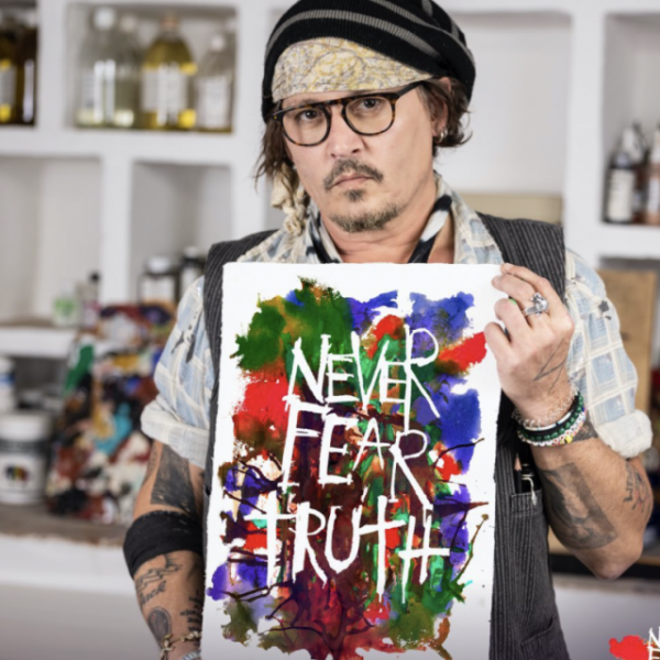 Талантлив во всем: чем занимается Джонни Депп вместо съемок в кино