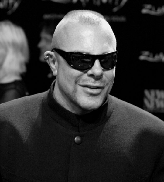 Умер французский модельер Тьерри Мюглер 