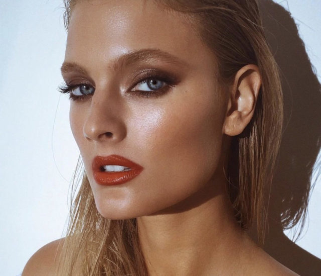 Умывание, тонизирование, увлажнение: поочередное нанесение ухода