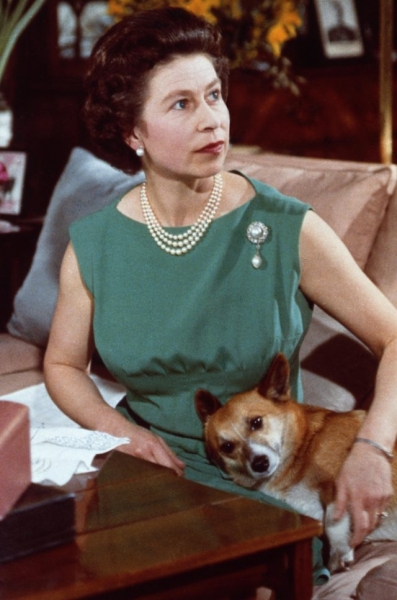 Боже, храни королеву: Елизавета II отмечает 70-летие своего правления