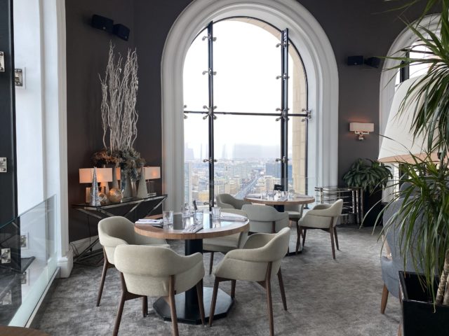 День всех влюбленных в Mercedes Bar: коктейль «Инь и Ян», саксофон и воскресный бранч