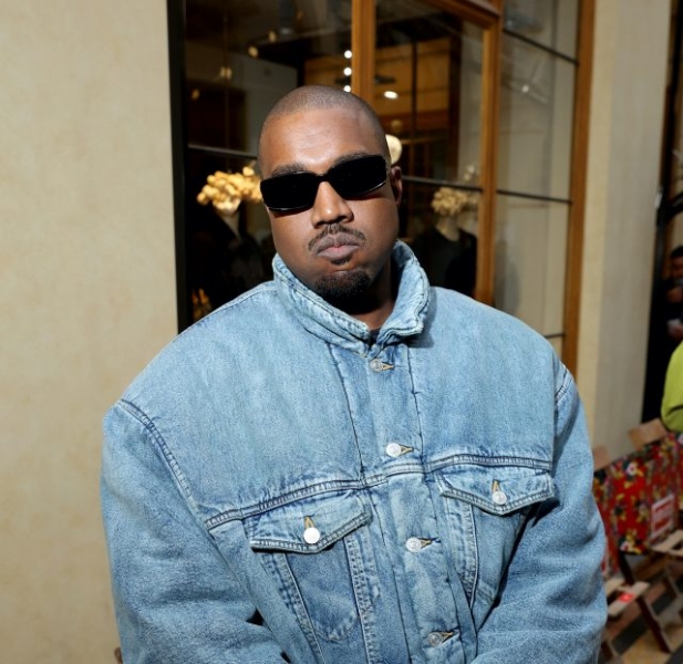 Канье Уэст снова публично высмеял нового возлюбленного Ким. Что произошло на этот раз?