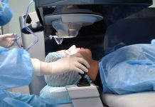 Как происходит лазерная коррекция зрения