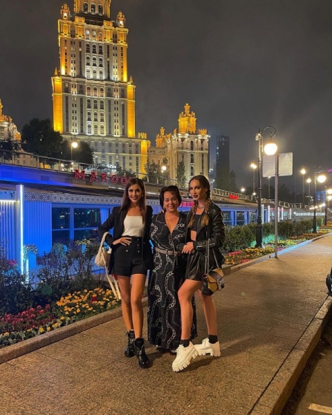 Мама сестер Бузовых рассказала о конфликтах между дочерьми 