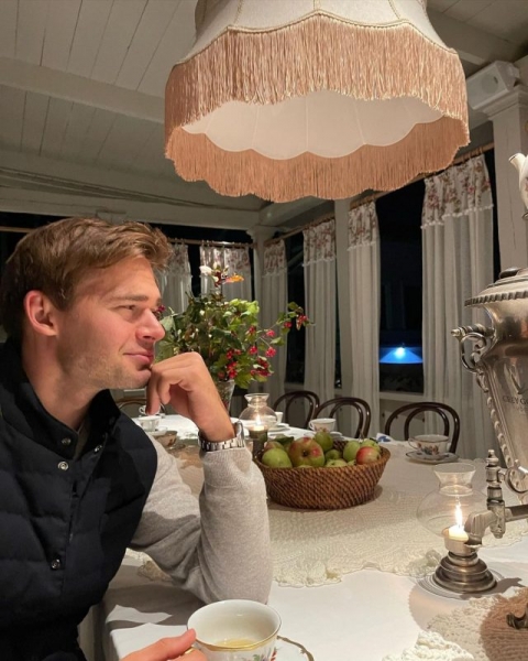 Новый «Холостяк»: кто стал новым героем шоу и что про него известно