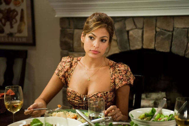 Опасно ли отказываться от мяса? Рассказывает врач