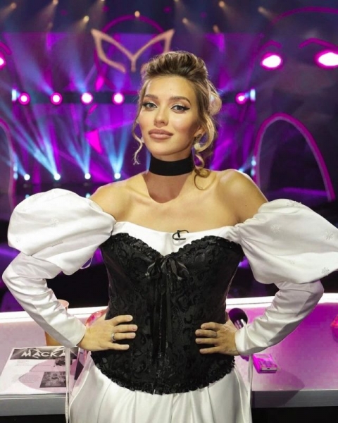 Регину Тодоренко поздравляют с беременностью: телеведущая спровоцировала новые слухи 